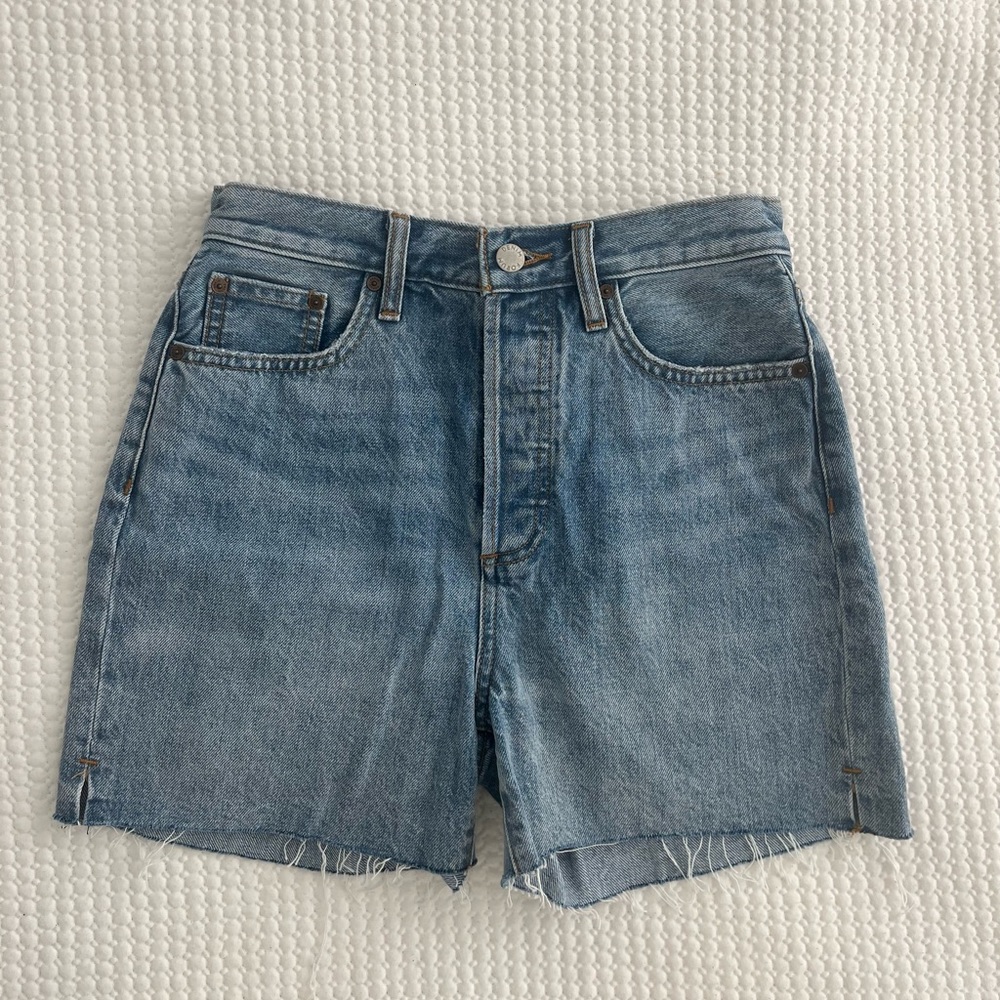 Aritzia The Yoko Mid Thigh Short
